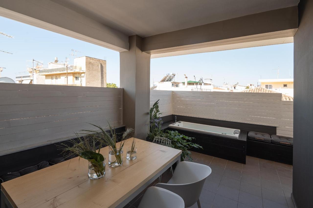 City'S Best-Kept Secret, Eclectic & Luxe Getaway Kalamata Luaran gambar