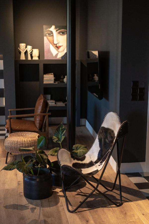 City'S Best-Kept Secret, Eclectic & Luxe Getaway Kalamata Luaran gambar